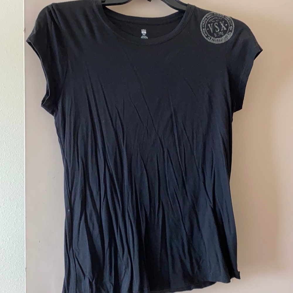 📍NWOT📍VSX Victoria’s Secret Glitter tee